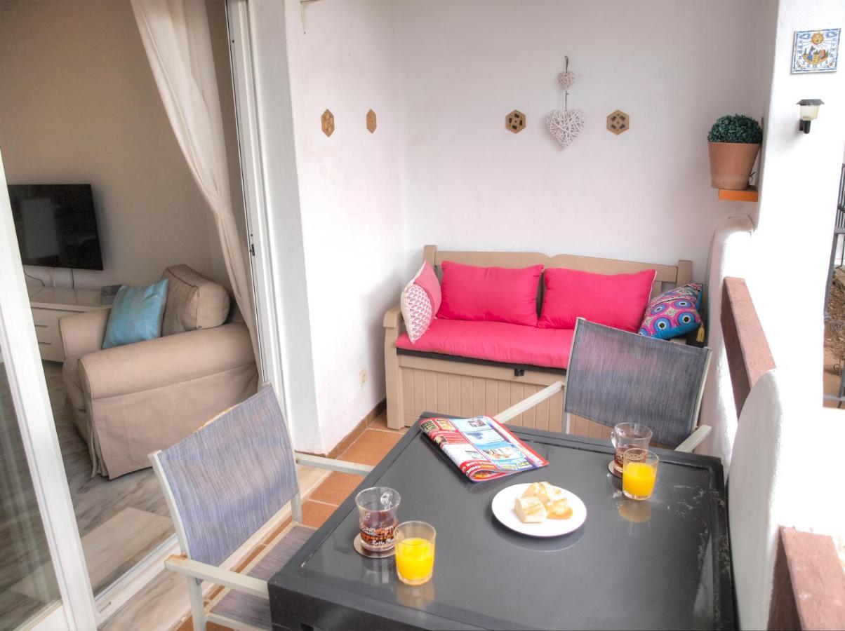 Sun Beach Apartment 에스테포나 외부 사진