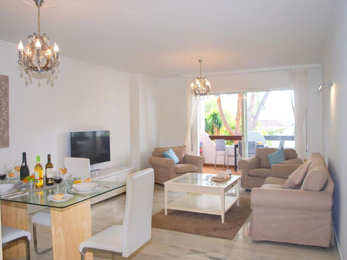 Sun Beach Apartment 에스테포나 외부 사진